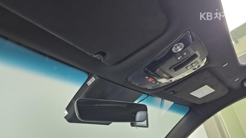 Kia The New (facelift) K83.5 Gasoline AWD 시그니쳐 블랙 - 24