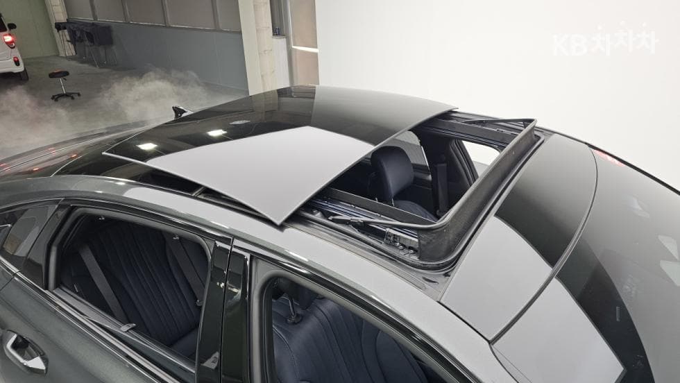 Kia The New (facelift) K83.5 Gasoline AWD 시그니쳐 블랙 - 26
