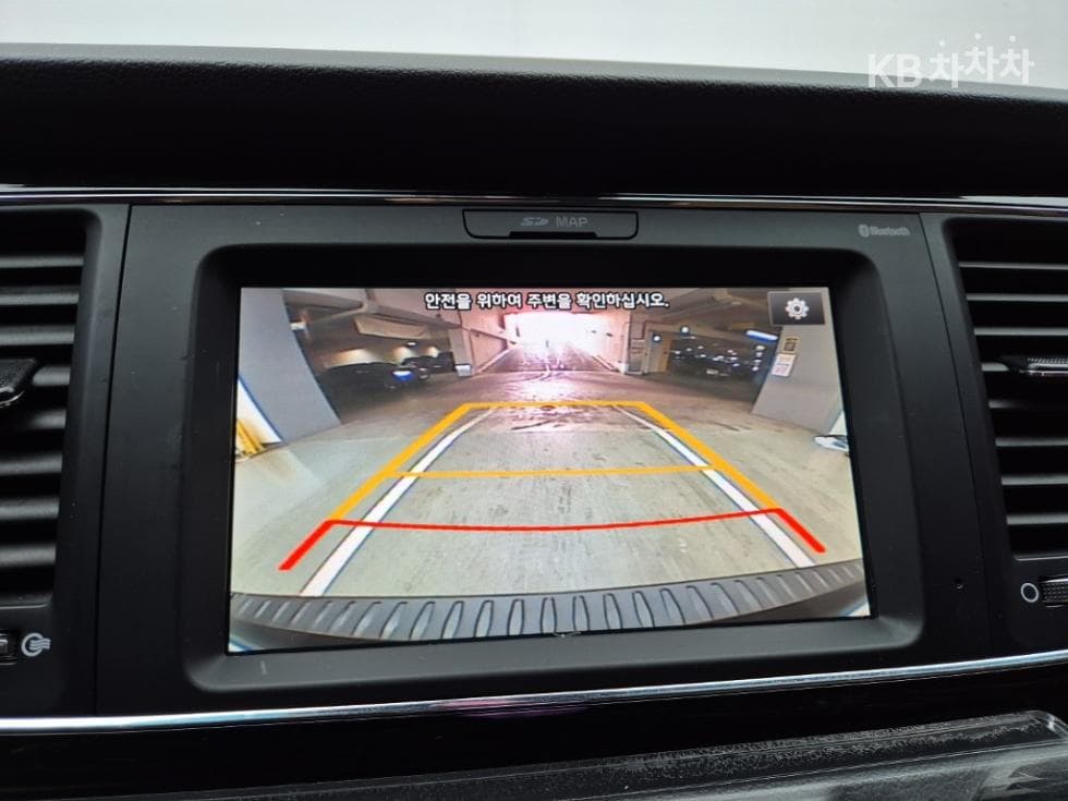 Kia All New Carnival7-seater (Limousine) 3.3 Gasoline Limousine President - 15