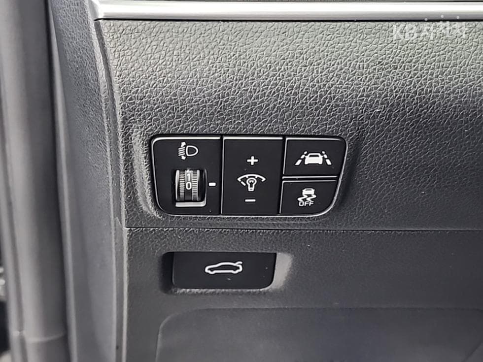 Kia K5 3rd Gen2.0 Gasoline Prestige - 19