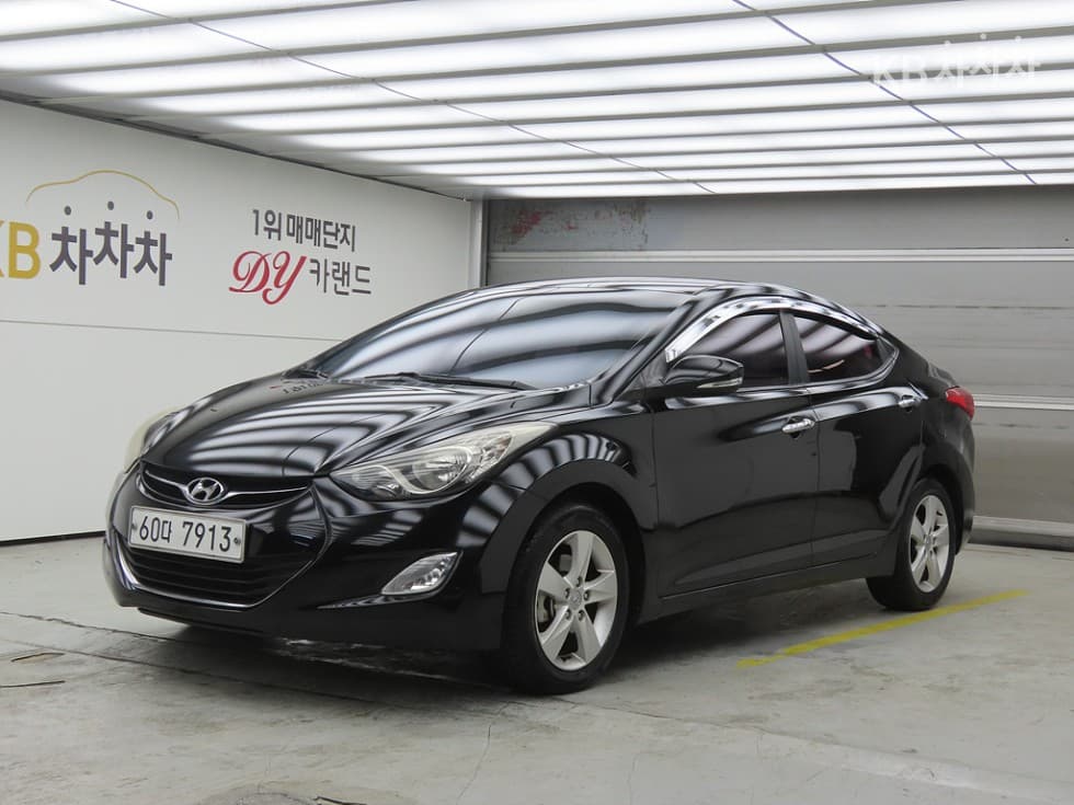 Хюндай Avante (Elantra)MD M16 GDI 에비Нов - Image 1