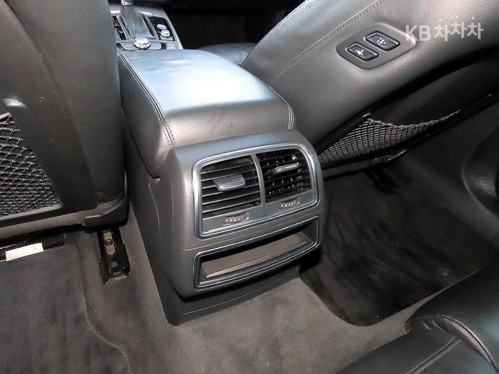 Audi NEW A63.0 TFSI 콰트로 C6 - 17