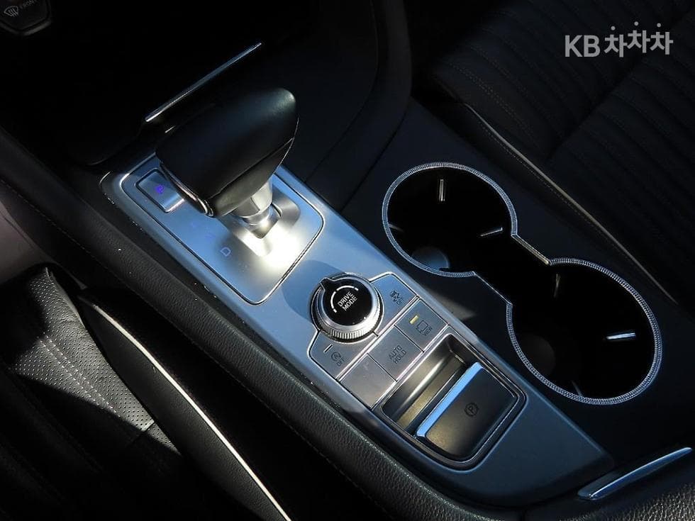 Genesis G70 SPORT3.3T SPORT AWD Advanced - 11