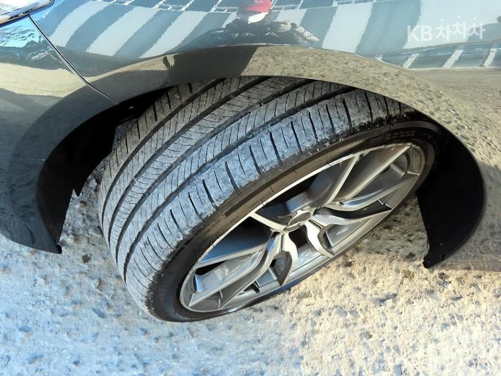 Genesis G70 SPORT3.3T SPORT AWD Advanced - 20