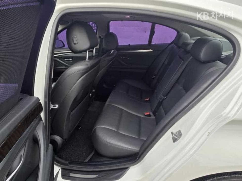 BMW New5 Series528i F10 - 6
