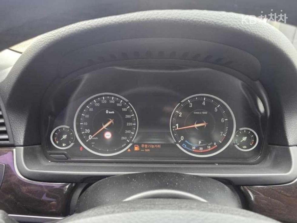 BMW New5 Series528i F10 - 15