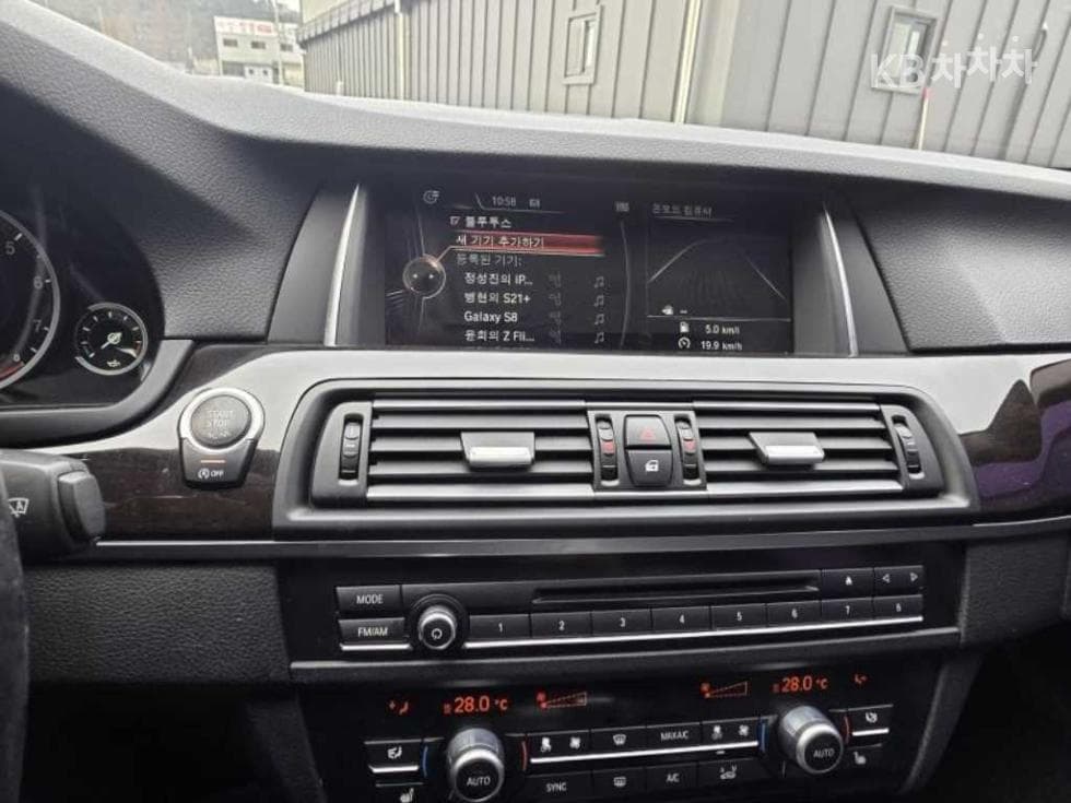 BMW New5 Series528i F10 - 17