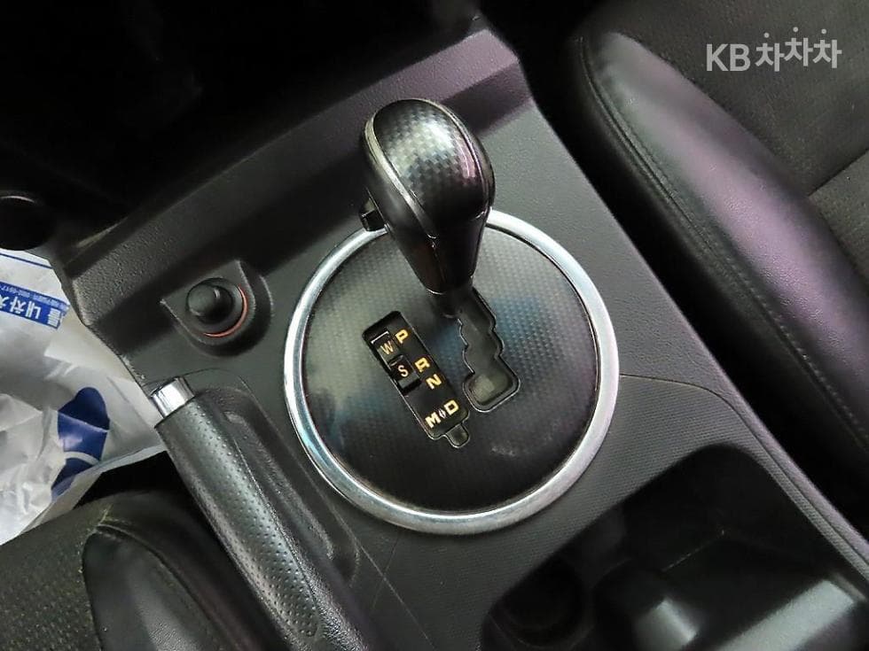 КейДжи Мобилити Корандо Спорт (pickup variant)CX7 4x4 패션 - 10