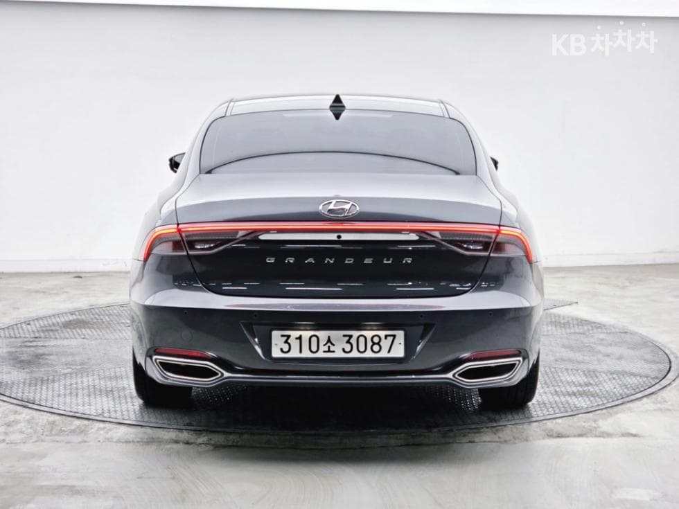 Hyundai The New (facelift) Grandeur (Azera)2.5 Le Blanc - 4