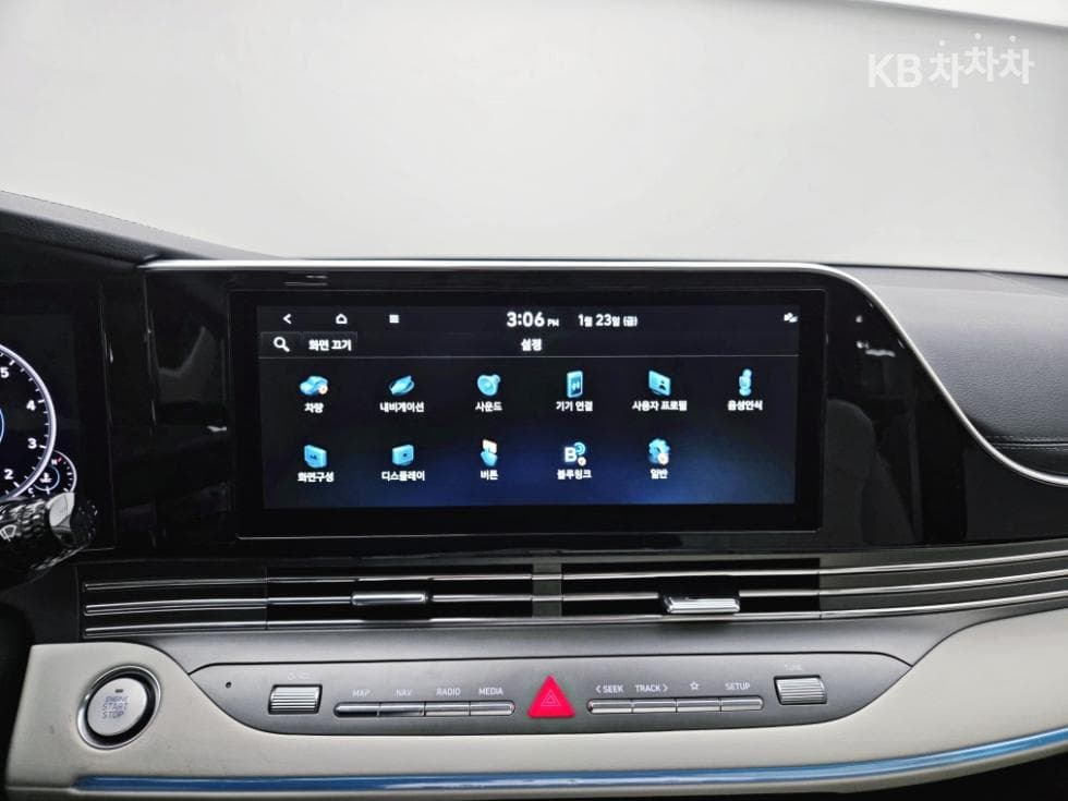 Hyundai The New (facelift) Grandeur (Azera)2.5 Le Blanc - 13