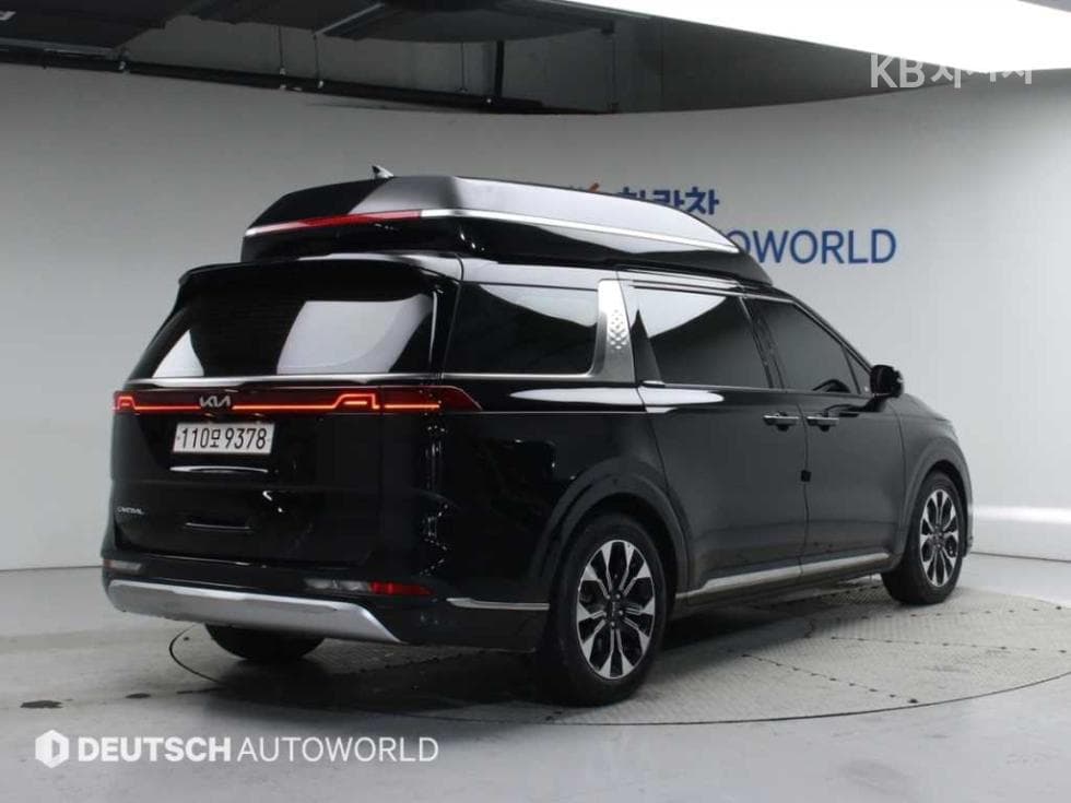 Kia Carnival 4th generationHigh Limousine (Carnival) D2.2 9-seater Signature - 2