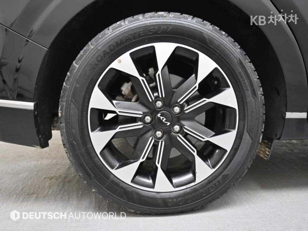 Kia Carnival 4th generationHigh Limousine (Carnival) D2.2 9-seater Signature - 5