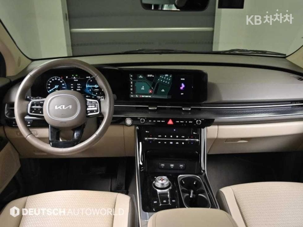 Kia Carnival 4th generationHigh Limousine (Carnival) D2.2 9-seater Signature - 7