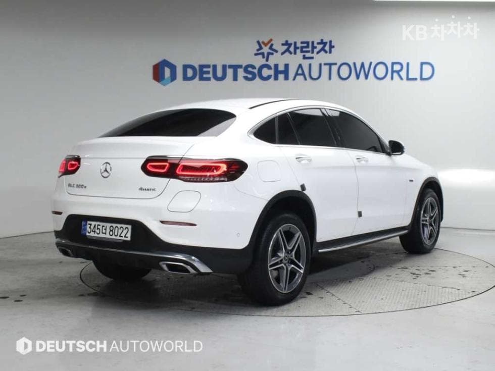 Mercedes-Benz GLC(X253)300 e 4Matic Coupe Стандартен - 2
