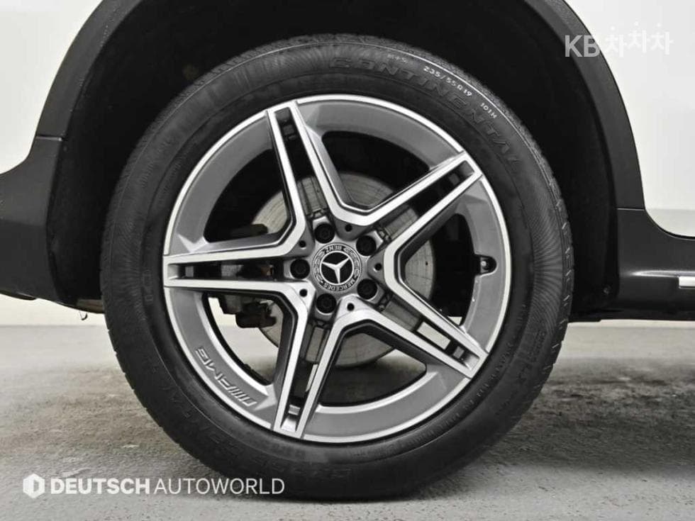 Mercedes-Benz GLC(X253)300 e 4Matic Coupe Стандартен - 5