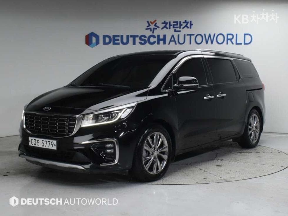 Kia The New (facelift) Carnival 9-seater 2.2 Diesel Noblesse Special (special feature/edition) - Image 1