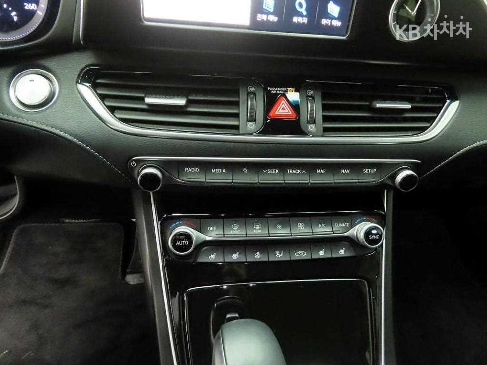 Hyundai Grandeur (Azera)IG2.4 Premium Standard - 10