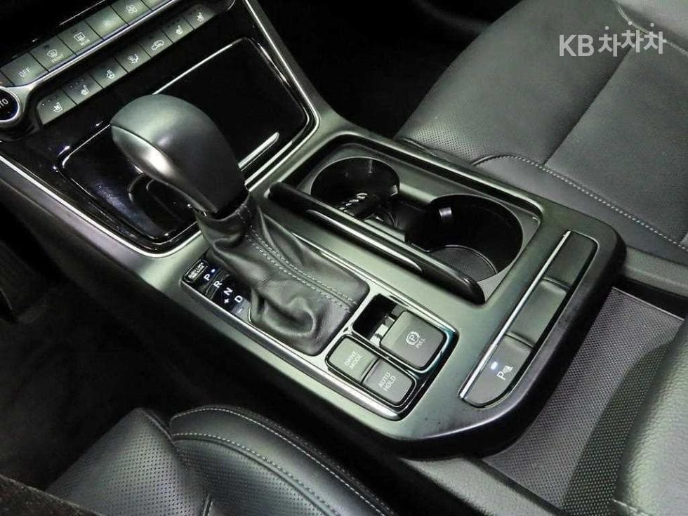 Hyundai Grandeur (Azera)IG2.4 Premium Standard - 11