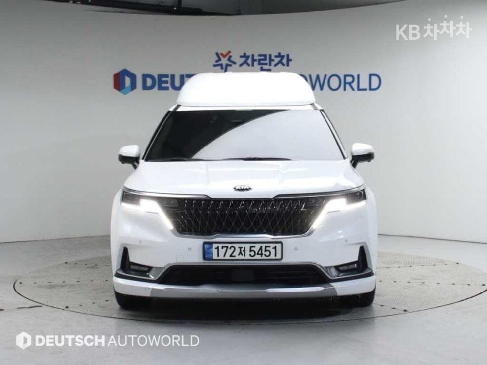 Kia Carnival 4th generationHigh Limousine (Carnival) D2.2 9-seater Signature - 3