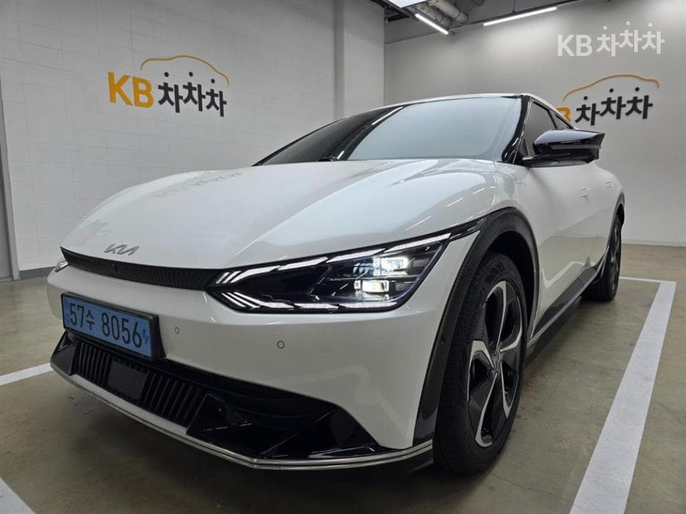 Kia EV6롱 레Seater지 4WD 어스 - 2
