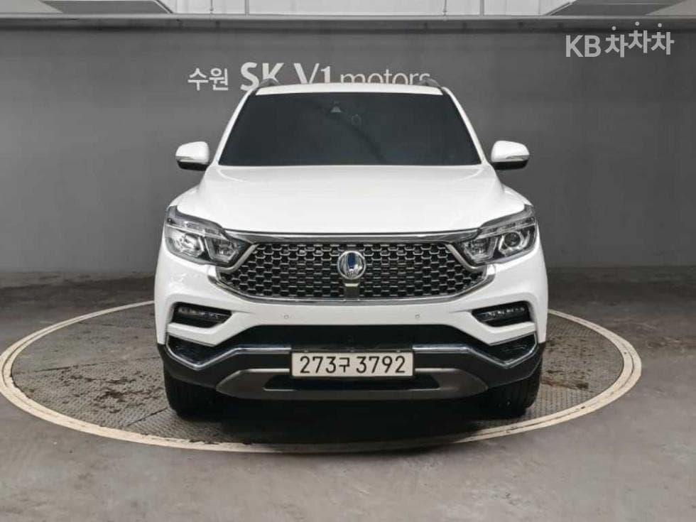 KG Mobility G4 Rexton 2.2 4WD 화이트 에디션 - Image 1