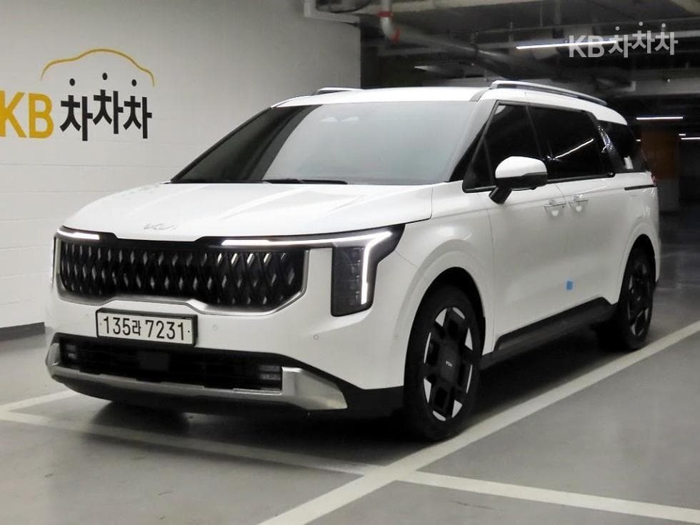 Kia The New (facelift) Carnival Hybrid 4th generation 1.6 HEV 9-seater Signature - Image 1