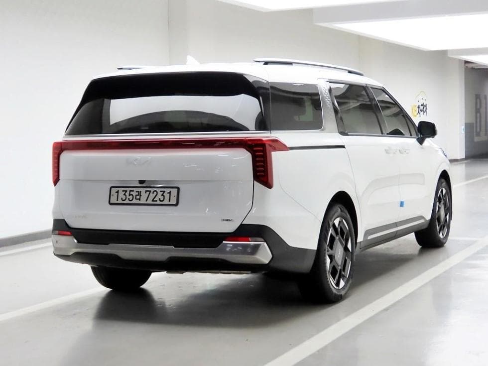 Киа The New (фейслифт) Канивал Хибрид 4-то поколение1.6 HEV 9-местен Signature - 4