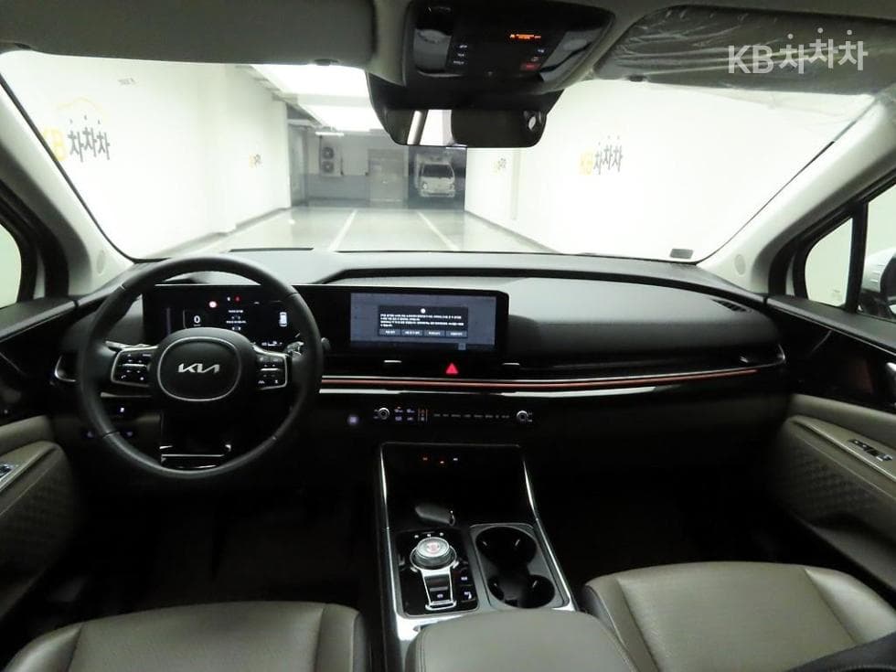 Киа The New (фейслифт) Канивал Хибрид 4-то поколение1.6 HEV 9-местен Signature - 6