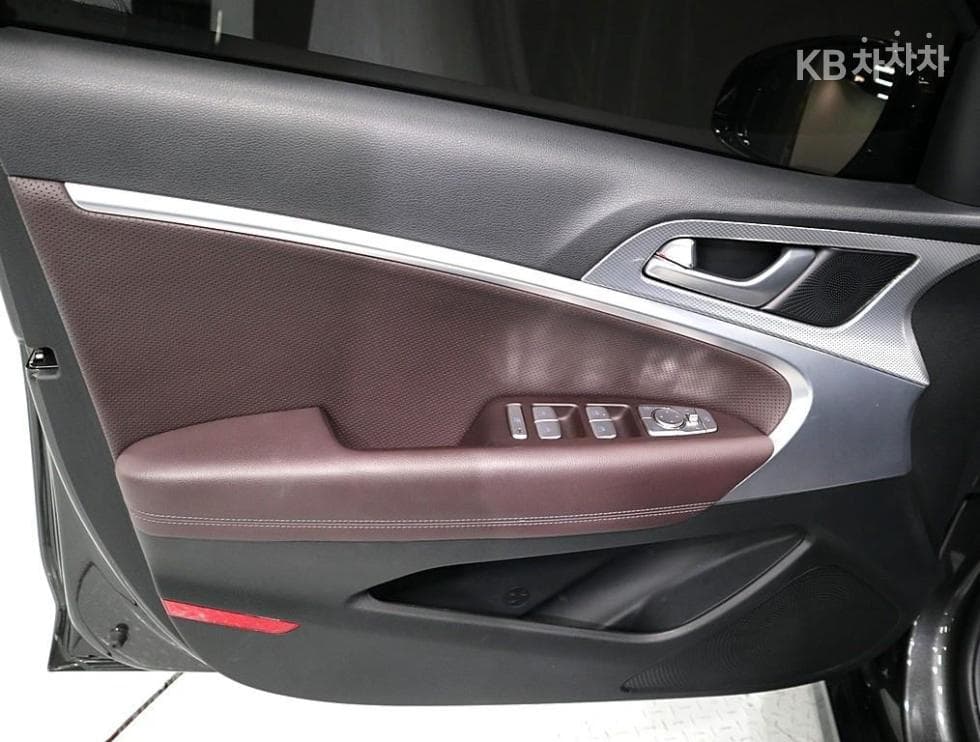 Genesis The New (facelift) G702.0T 4WD Standard - 8