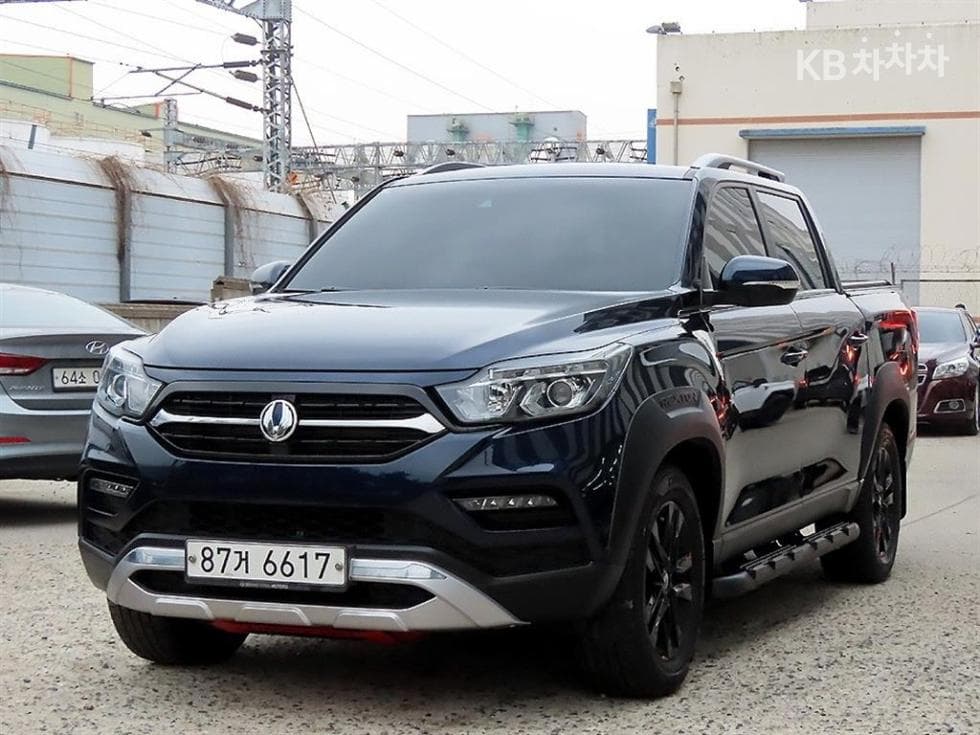 KG Mobility Rexton 스포츠2.2 4WD Dynamic 에디션 - 2