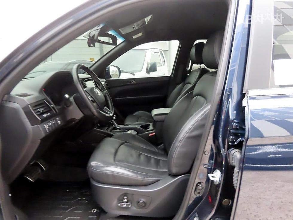 KG Mobility Rexton 스포츠2.2 4WD Dynamic 에디션 - 5