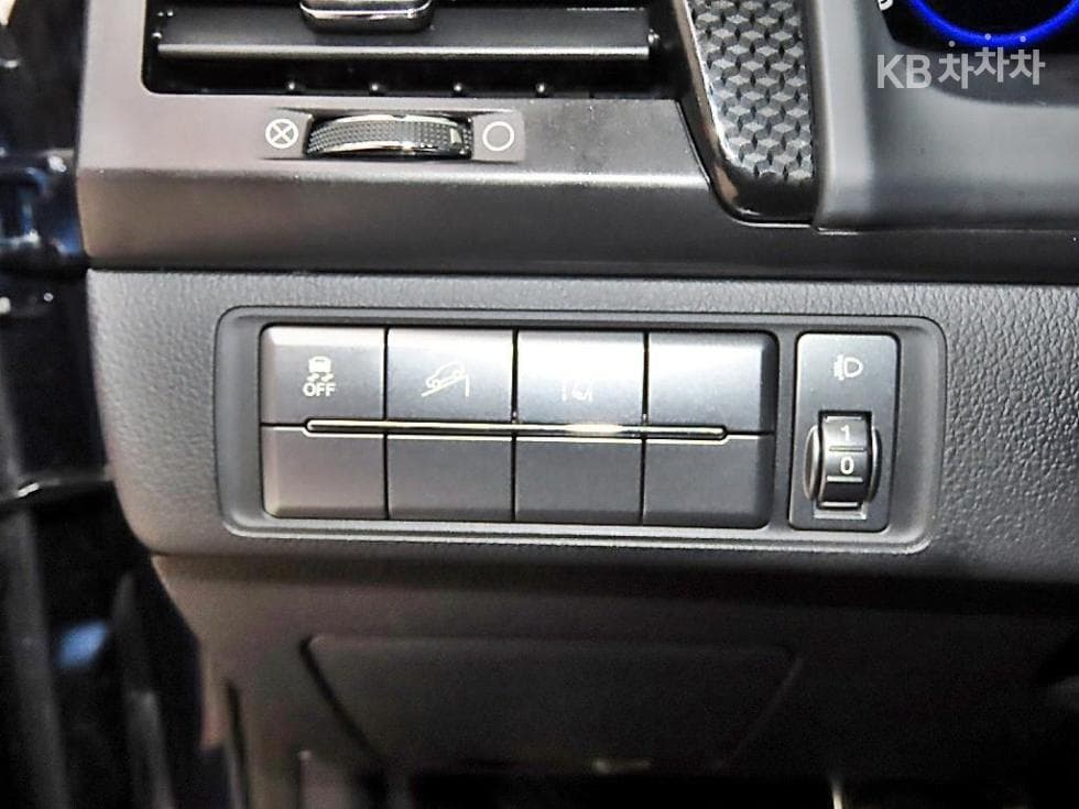 KG Mobility Rexton 스포츠2.2 4WD Dynamic 에디션 - 12