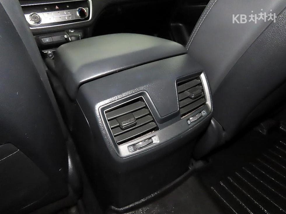 KG Mobility Rexton 스포츠2.2 4WD Dynamic 에디션 - 17