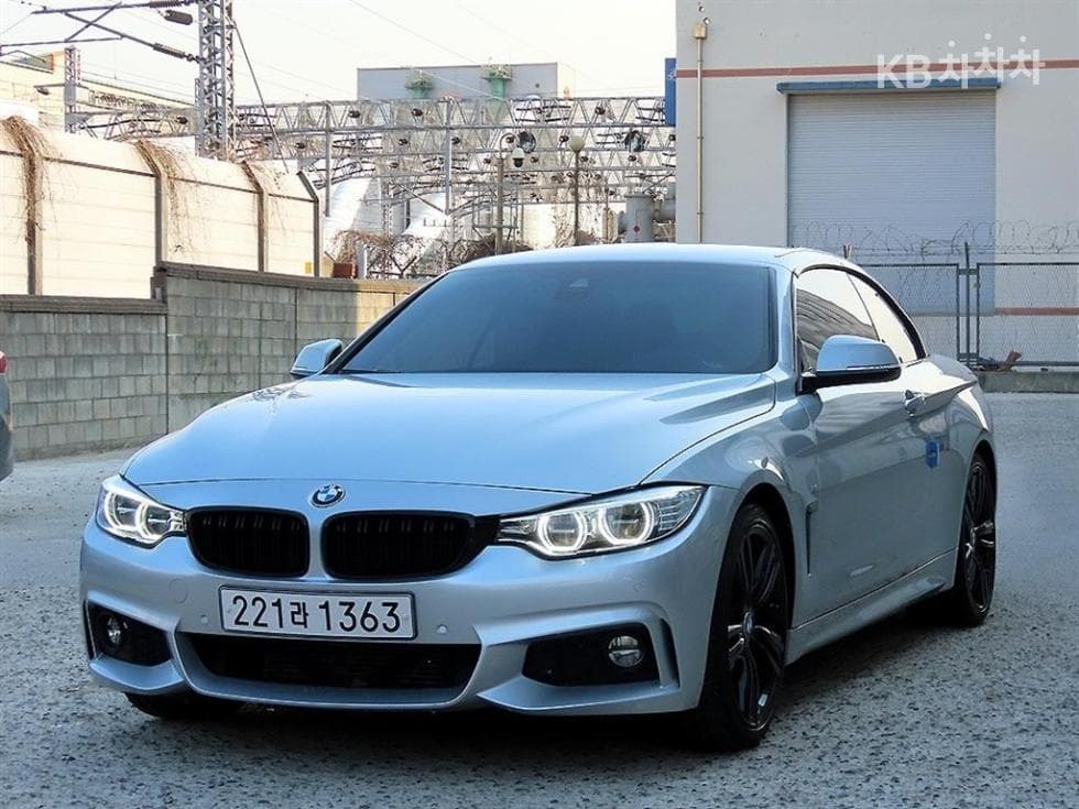 BMW 4시리즈 (F32) 428i Convertible M 스포츠 - Image 1