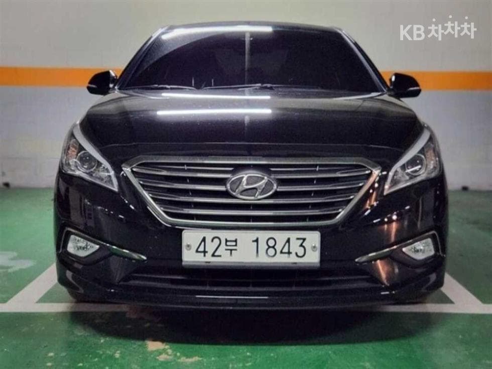 Hyundai Sonata LF 2.0 Smart Standard - Image 1