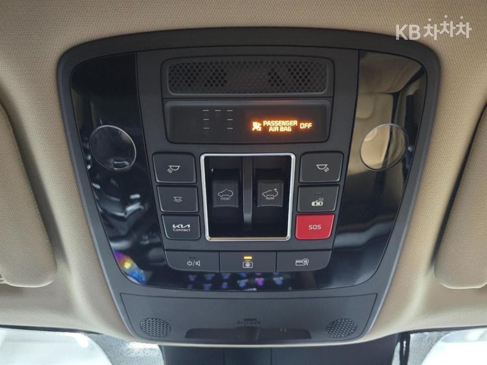 Kia Carnival 4th generationD2.2 9-seater Noblesse - 19