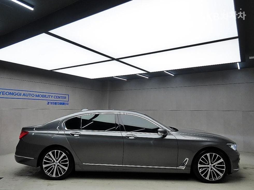BMW 7시리즈 (G11)740Li xDrive Standard - 2