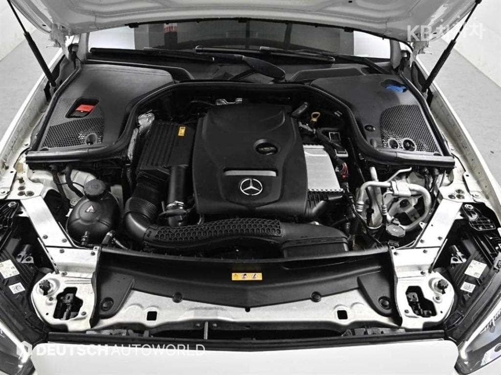 Mercedes-Benz E-Class (W213)E250 Avantgarde - 6