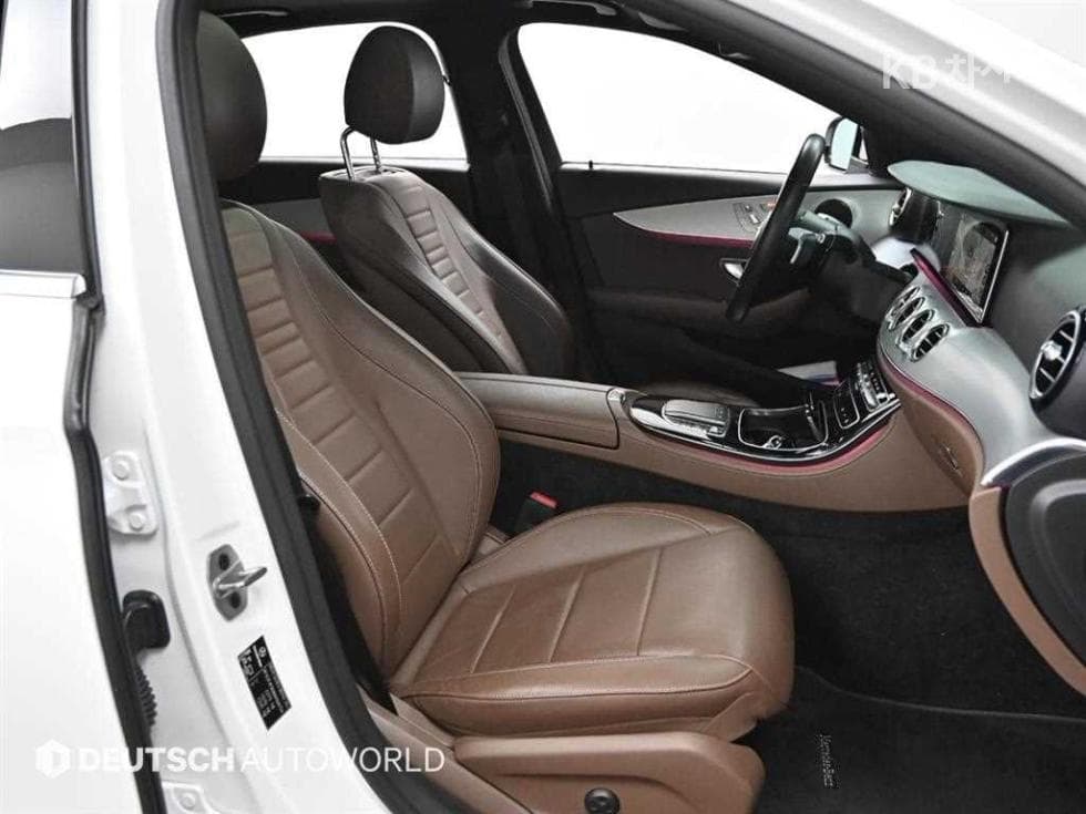 Mercedes-Benz E-Class (W213)E250 Avantgarde - 10