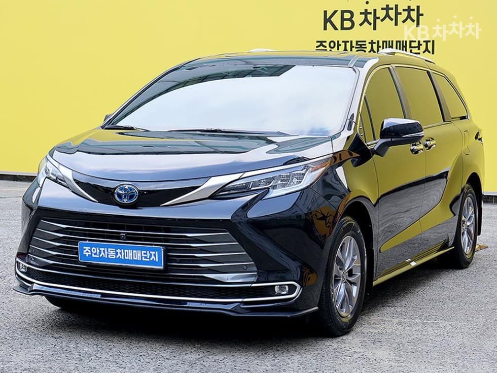 Toyota Sienna 2.5L хибрид AWD - Image 1