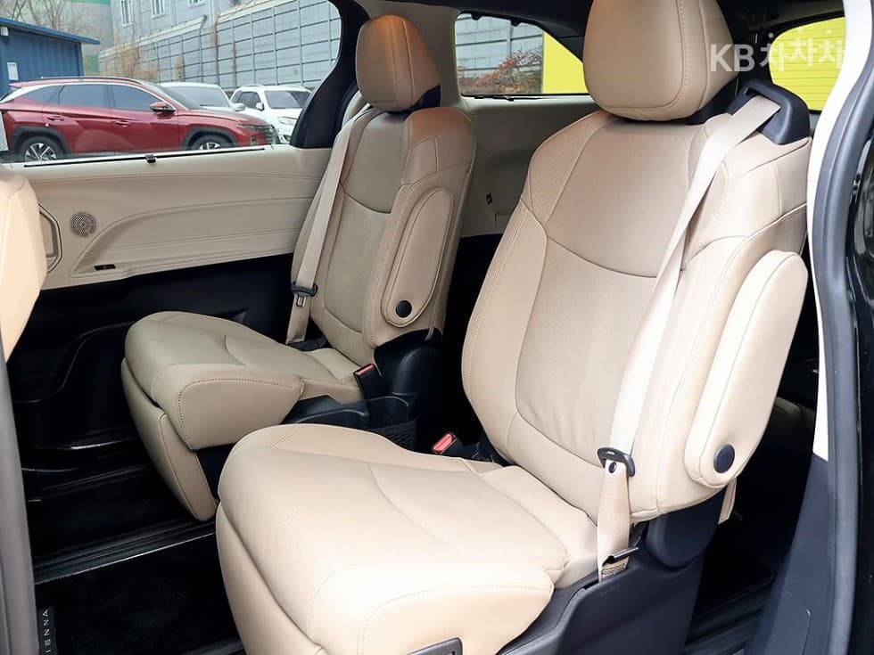 Toyota Sienna2.5L хибрид AWD - 11