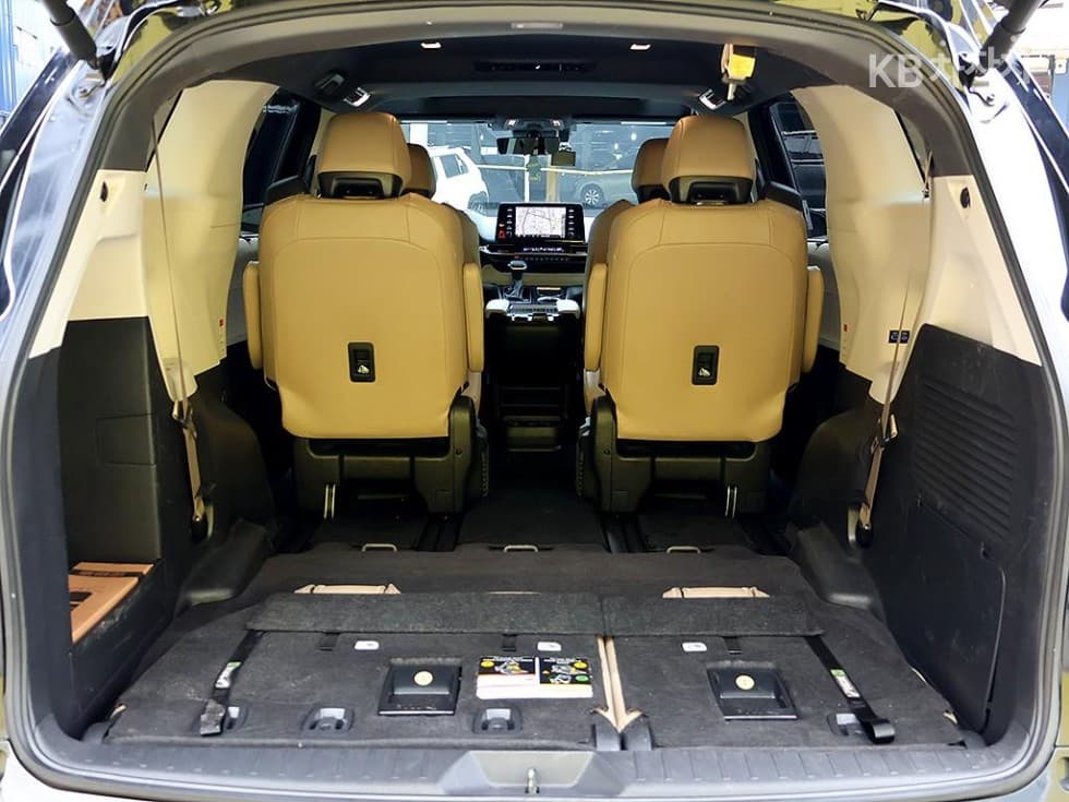 Toyota Sienna2.5L хибрид AWD - 20