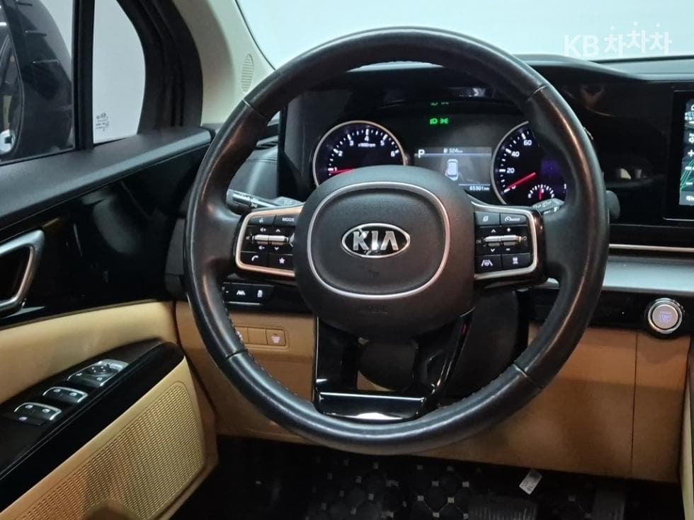 Kia Carnival 4th generationG3.5 GDI 11-seater Prestige - 17