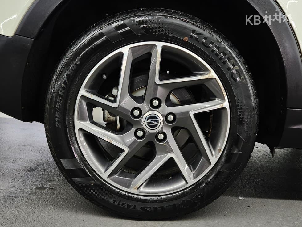 KG Mobility Very New (facelift/refresh; particularly for Tivoli) TivoliGasoline V3 2WD Standard - 18