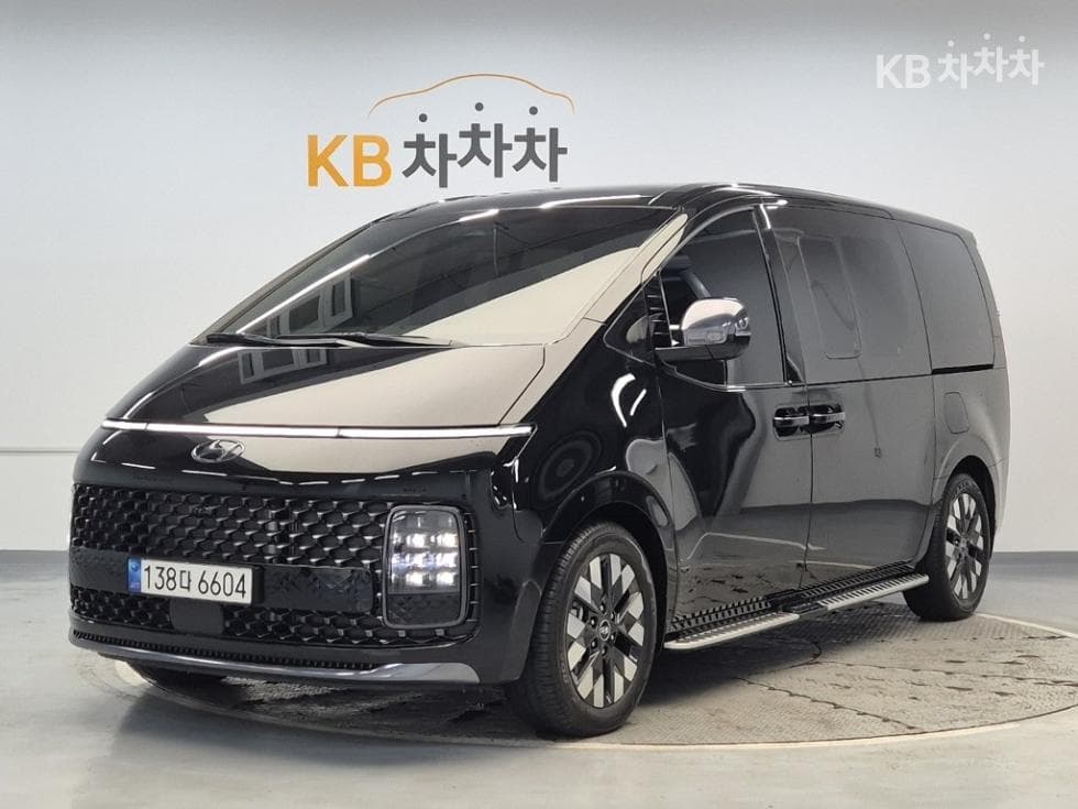 Хюндай Staria Lounge 2.2 Lounge 9 AWD Inspiration - Image 1