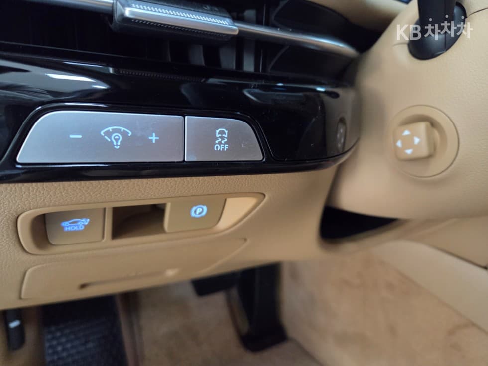 Дженезис G80(RG3)2.5 Турбо Бензин Директ Инжекция 2WD - 12