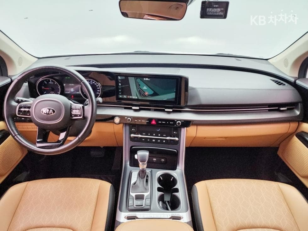 Kia Carnival 4th generationD2.2 9-seater Prestige - 13