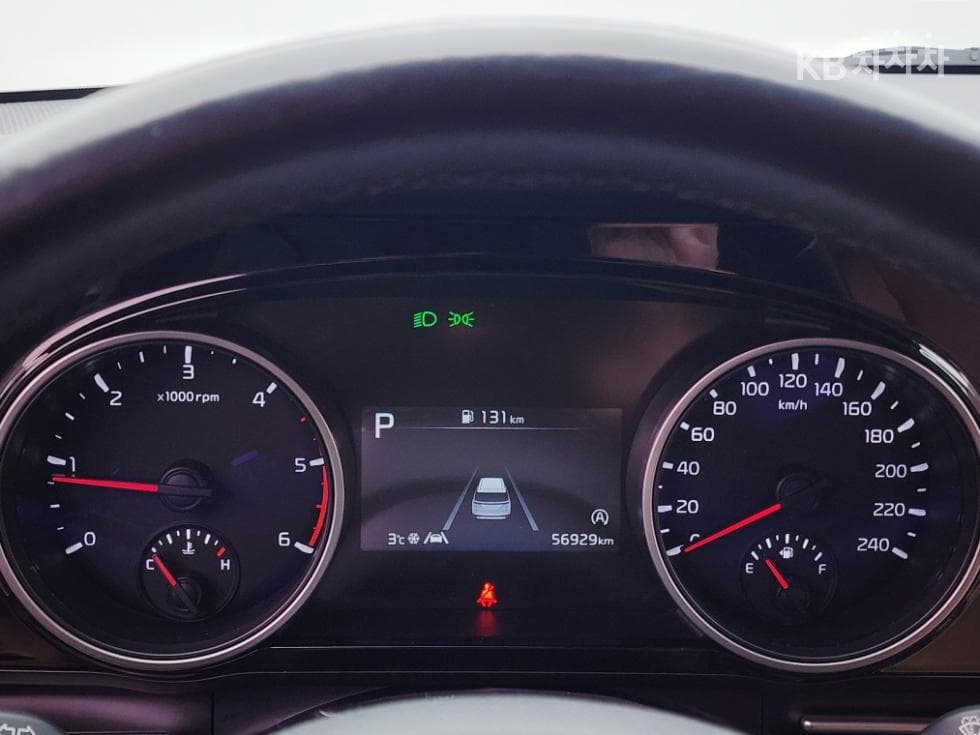 Kia Carnival 4th generationD2.2 9-seater Prestige - 14