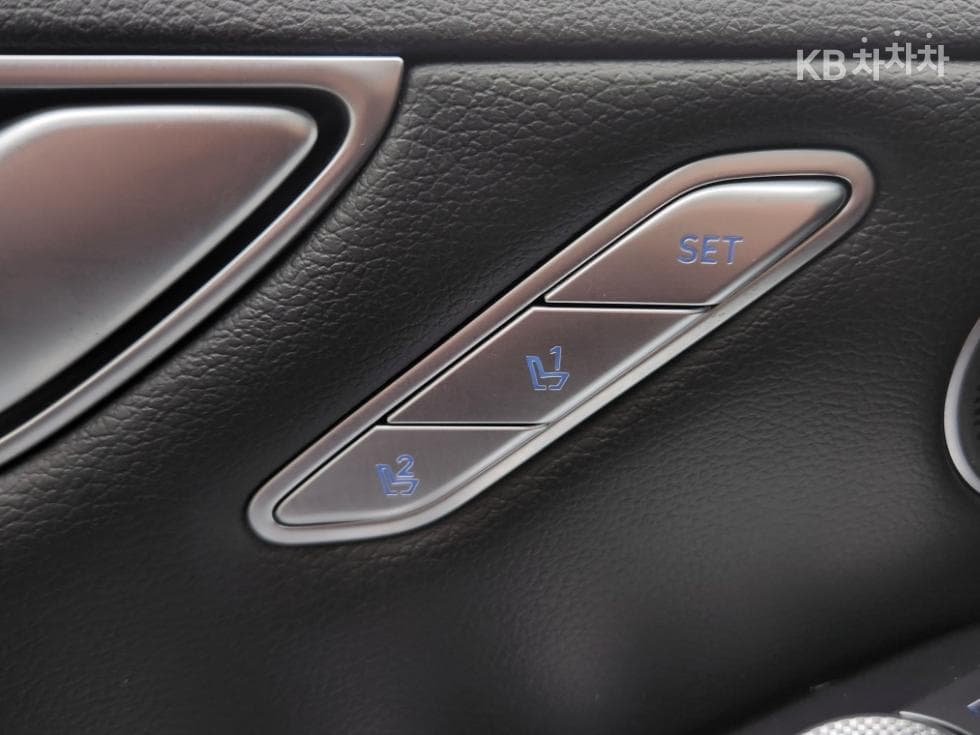 Genesis G80(RG3)3.5 Turbo Gasoline Direct Injection 2WD - 12