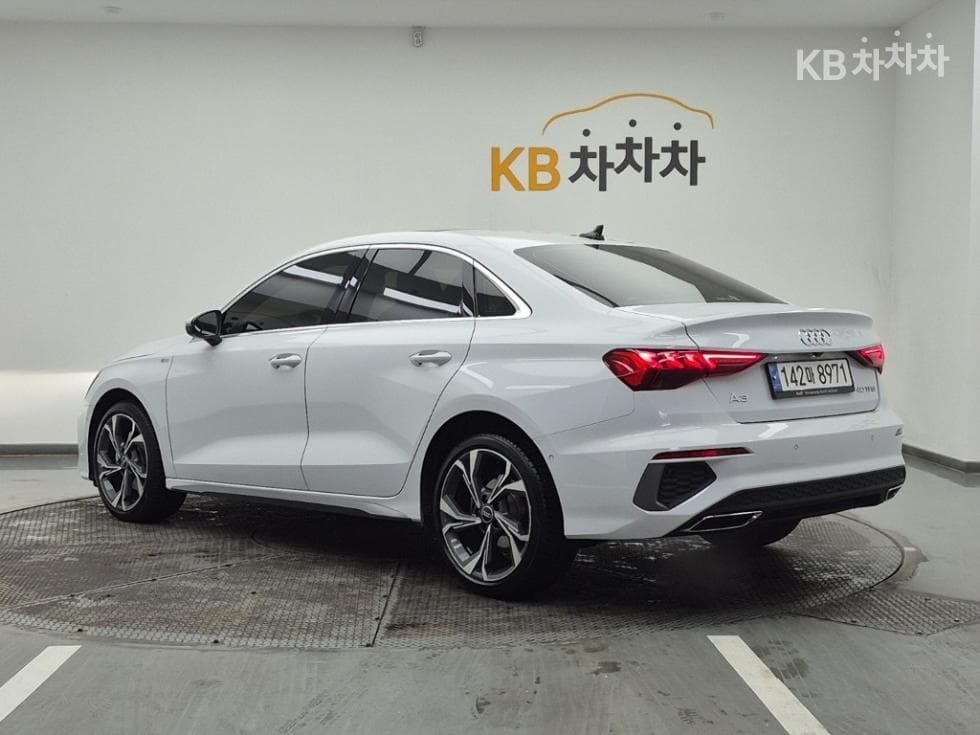 Audi A3 (8Y)40 TFSI Premium - 3
